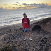 Alguna persona para hacer algo. Busco