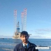 Guardia de seguridad. Mujer de treinta a