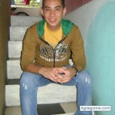 aster chico soltero en San Salvador