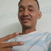 En busca d mujeres . Delgado en busca