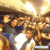 Sonriente. Busco pareja. Amigo. Buscár