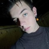 Pareja.. Rubio ojos verdes 1.83.