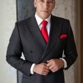 Mujeres y parejas de chicas hermosas.