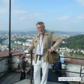 abdurrahman chico divorciado en Alicante