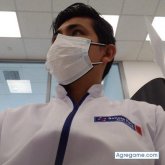 Busco pareja. Palpa. Chico de ojos