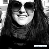 Maria2 chica soltera en El Rocio