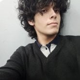 Estudiante. Busco conocer gente. Sé que