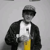 De todo un poco. Busco pareja. Jente con