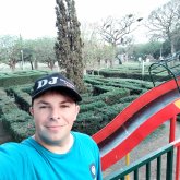 Busco pareja. Busco mujeres. En busca de