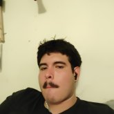 Abierto a explorar casi de todo. Soltero