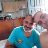 Repartidor. Busco ligar. Mayores de edad