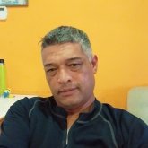 M
Un hombre trabajador y muy cariñoso.