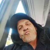 Comerciante. Busco conocer gente.