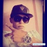 Busco ligar. Mujer mayor. Un hombre