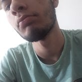 Estudiante. Busco una mujer, divertida,