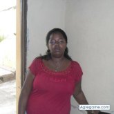 aliuska chica soltera en Trinidad