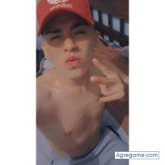 Subgerente. Busco pareja. Afortunado y