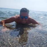 Bachillerato. Busco conocer gente. Chica