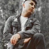 Encuentra Hombres solteros en Alangasí
