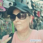 Busco pareja. Hacer amig@s. Alegre,