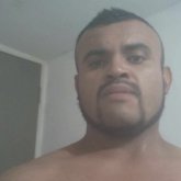 ENPLEADO. CHIKAS A TREVIDAS. SOLTERO