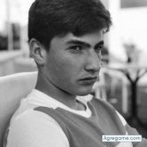 Ns. Busco pareja. Activo. Todo.