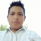 Trbajar. Busco pareja.