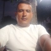 Busco pareja. Busco mujeres de 24 años