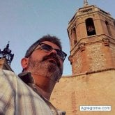 Musico. Busco conocer gente. Chicas