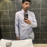 Estudiante. Una relación seria . Chico