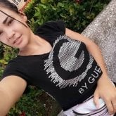 Una relación seria. Soy un poco bajita.