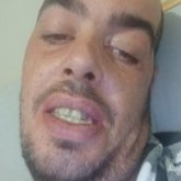 Trabajo en una fábrica. Muy amoroso.