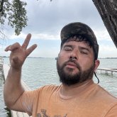 Busco ligar. Una chica para salir a