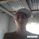 elperro1 chico casado en Las Flores