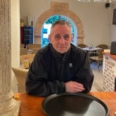 Empresario. Busco mujeres edad entre 30