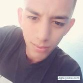 Trabajo. Busco chatear. Amigas con