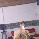 Estudiante. Busco ligar. Solo mujeres (