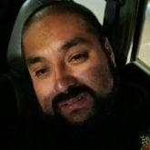 Patron. Mujer feliz mente abieta.