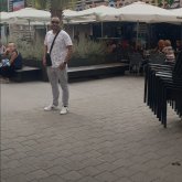 I. Busco hacer amistades. Hola a todos