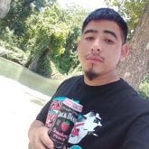 Bonita y alegré y casera. Alegré y