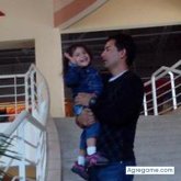 Encuentra Hombres Solteros en Laredo