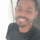 Tornero. Busco pareja. Emprendedor.