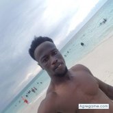 atifmusa chico soltero en Urbano Noris