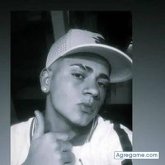 Vale Calderon, Chico de Villa Elisa para Chicos en Agregame.