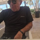 Ferretero. No busco ni doy problemas,