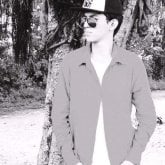 Busco conocer gente. Mujer a la cual