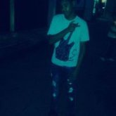 Una chica. Yo amoroso y amable. No me