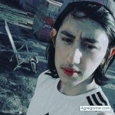 Busco: Alguien para charlar un ratoMe defino: Como soy