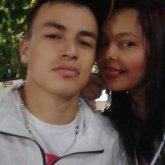 Busco chatear. Mujeres. Un hombre