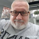 Construction. Busco pareja.